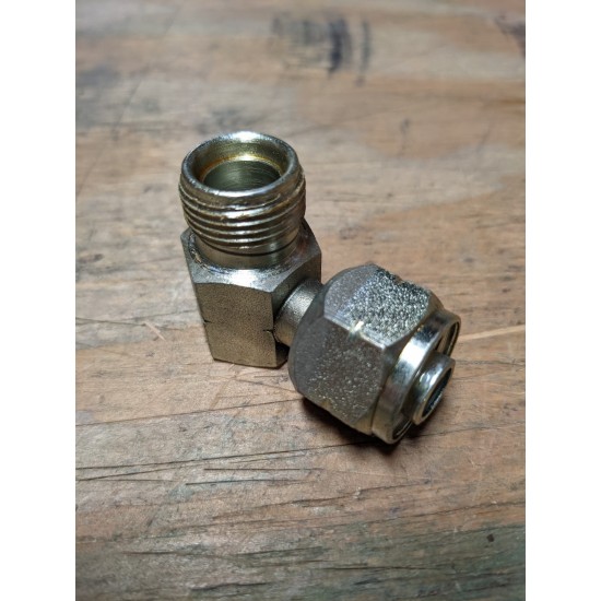 W8001024  -   A/C Elbow Fitting (M20 x 1.5 Male) W/ O Ring